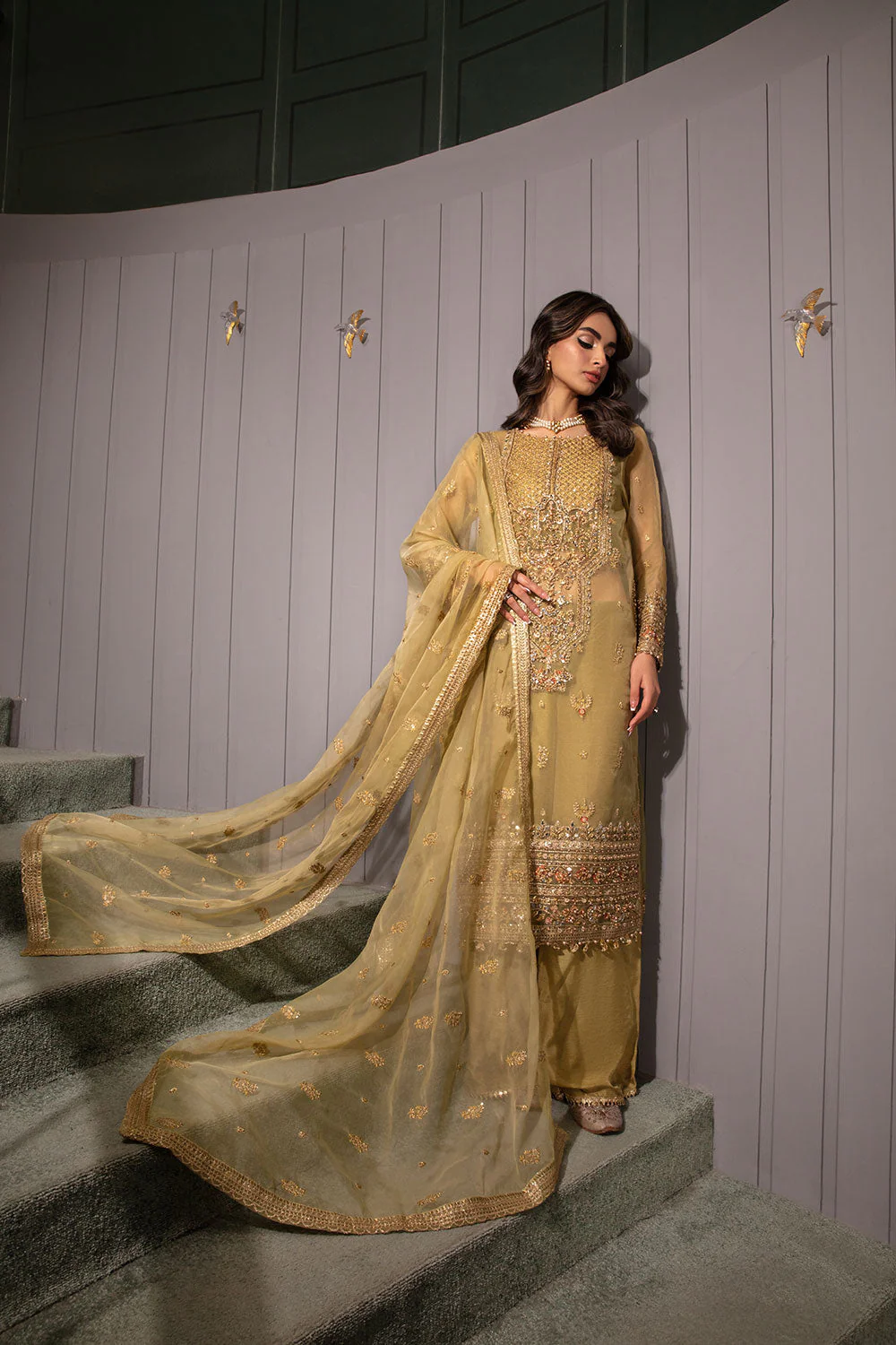 Design 01 Luxury Pret '24 - Image 4