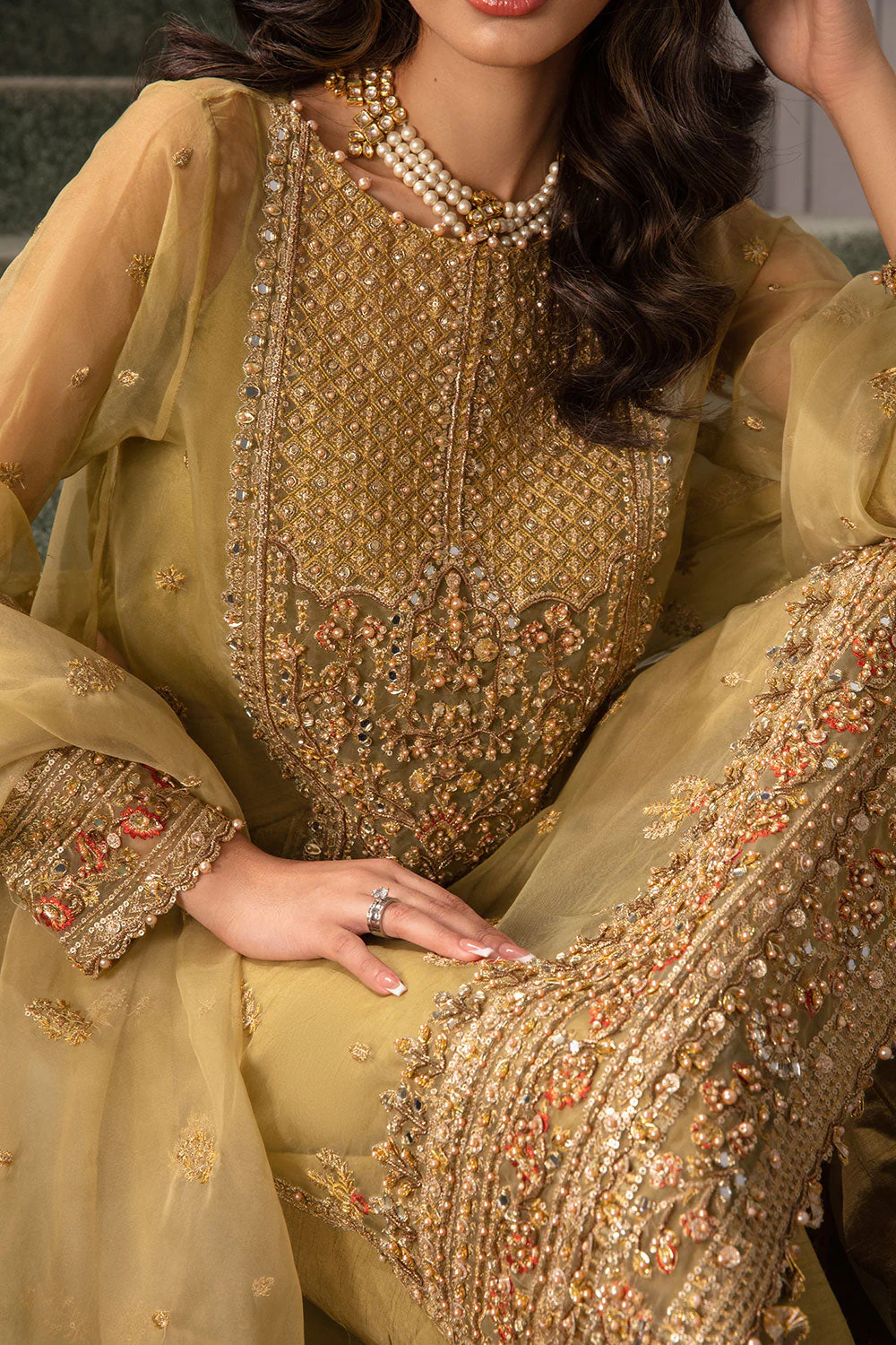 Design 01 Luxury Pret '24 - Image 7