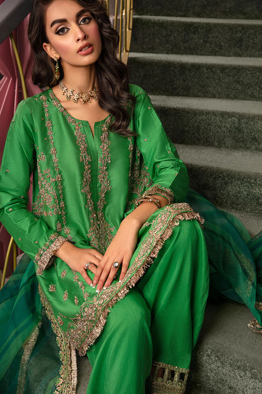 Design 08 Luxury Pret '24 - Image 8