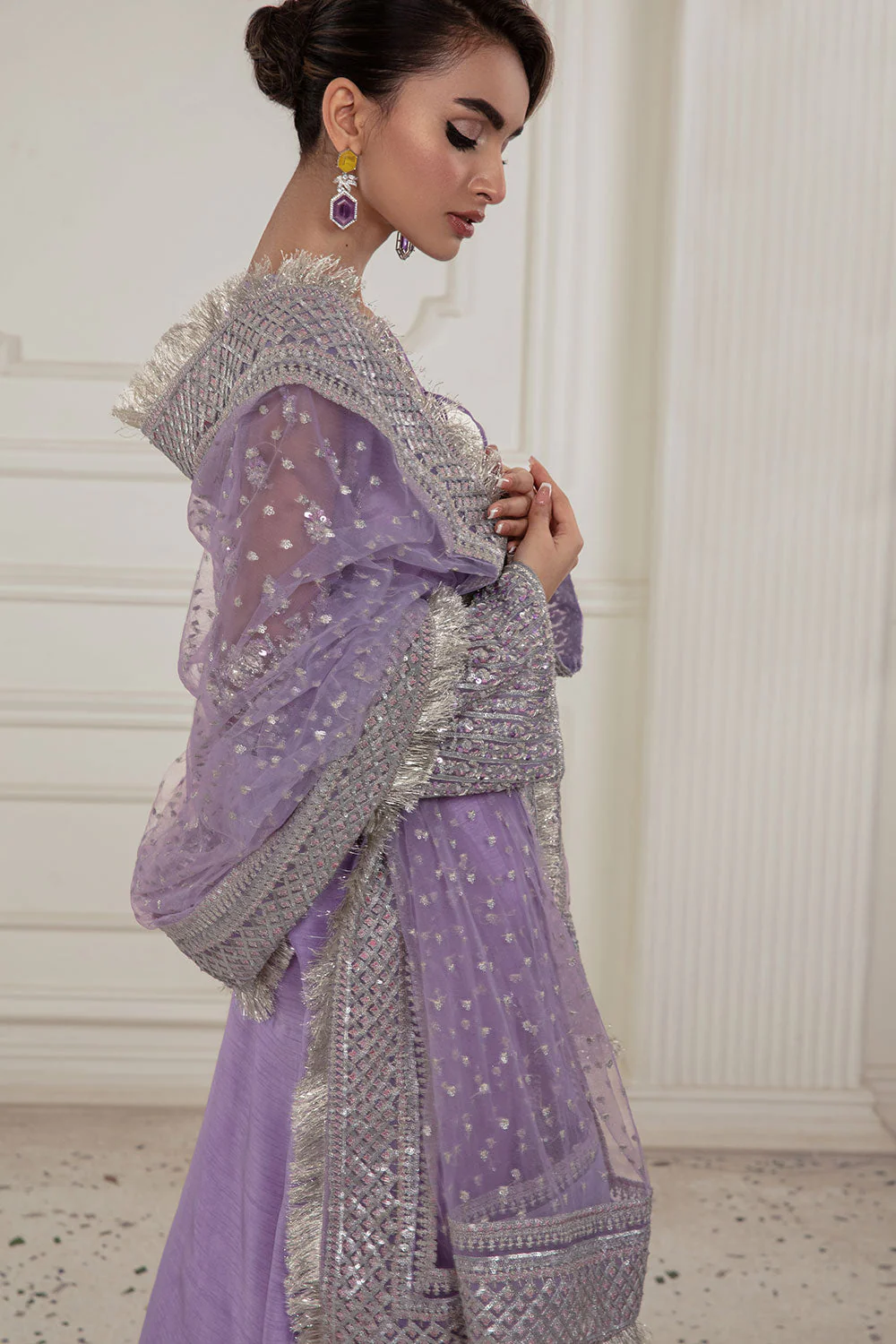 Design 09 Luxury Pret '24 - Image 3
