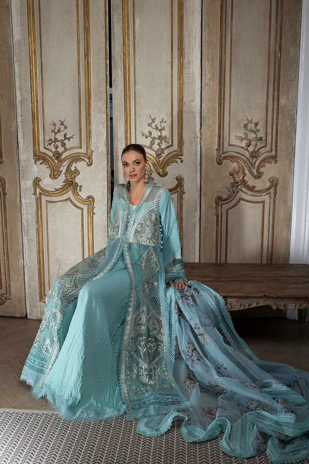 Design 10A Luxury Lawn 2024 Unstitched