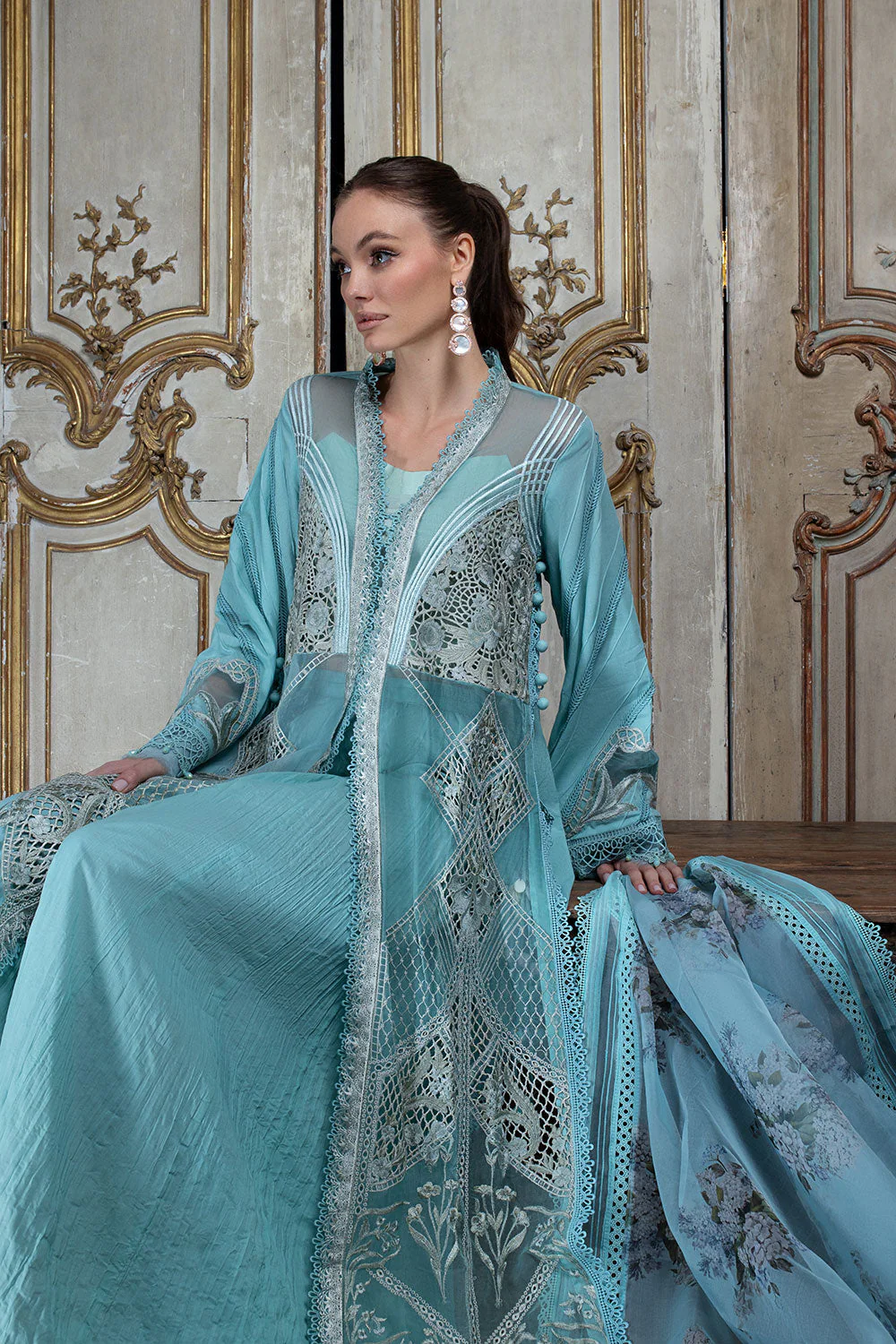 Design 10A Luxury Lawn 2024 Unstitched - Image 2