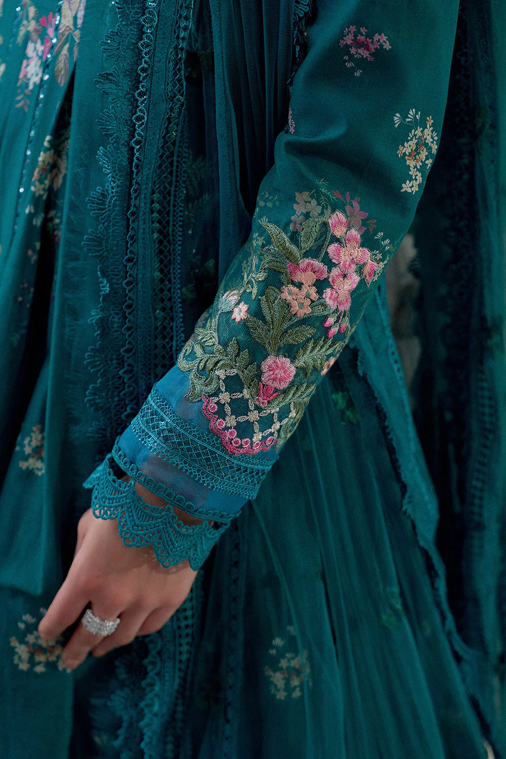 Design 10B Luxury Lawn Eid Edition 2026 Unstitched - Image 5