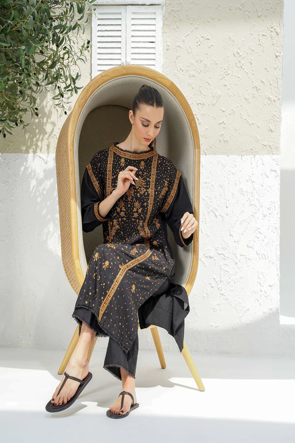 Design 11 - Winter Pret 25 Shirt & Trouser - Image 4