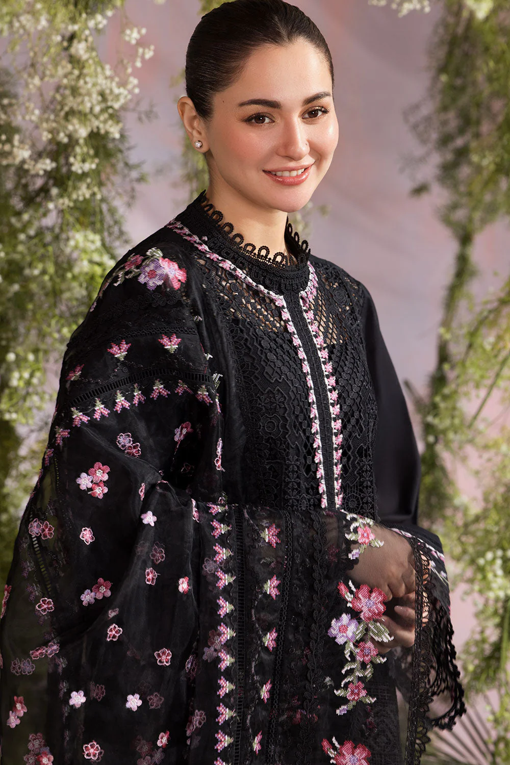 Design 11A Luxury Lawn 2025 Unstitched - Image 5