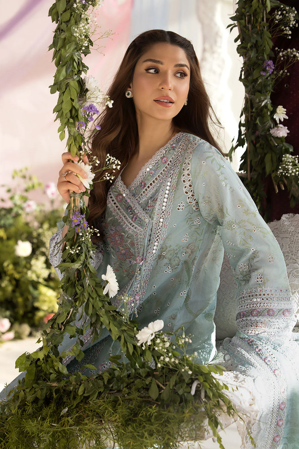 Design 13A Luxury Lawn 2025 Unstitched - Image 5