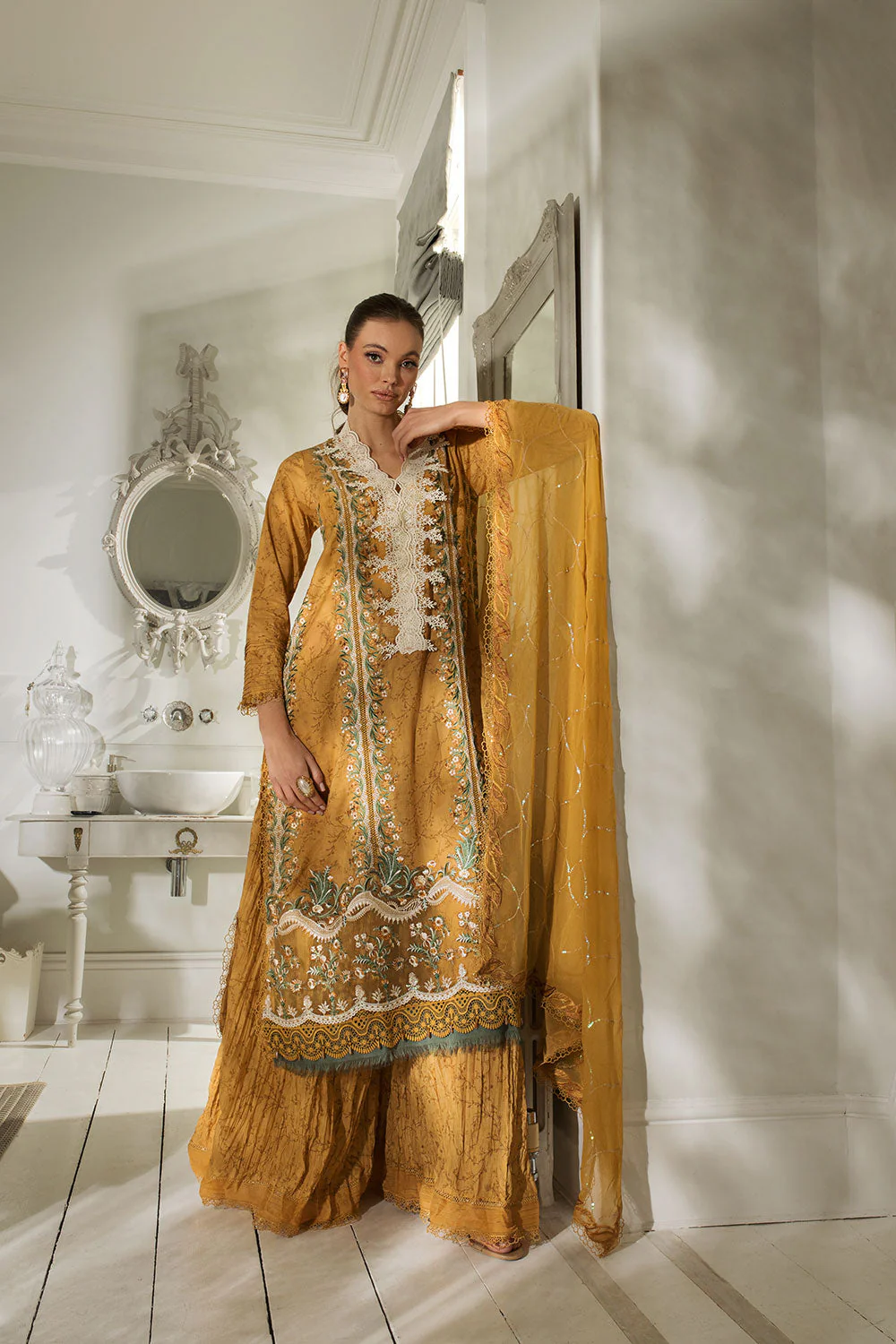 Design 13B Luxury Lawn 2024 Unstitched