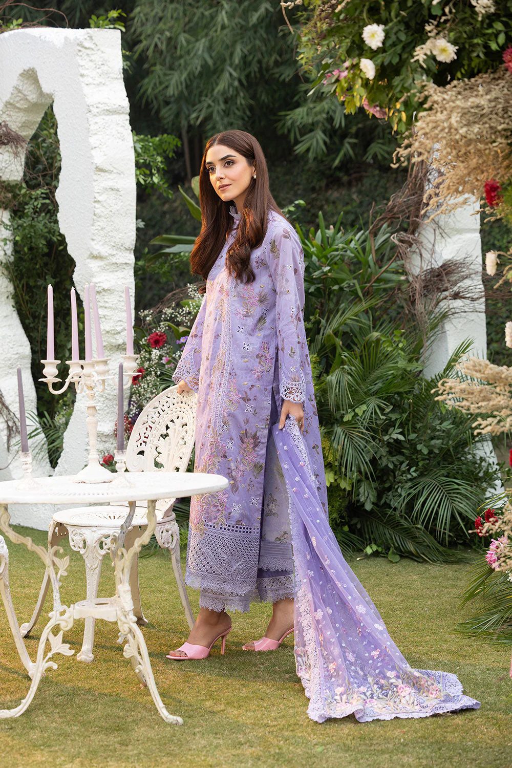 Design 15A Luxury Lawn 2025 Unstitched - Image 3