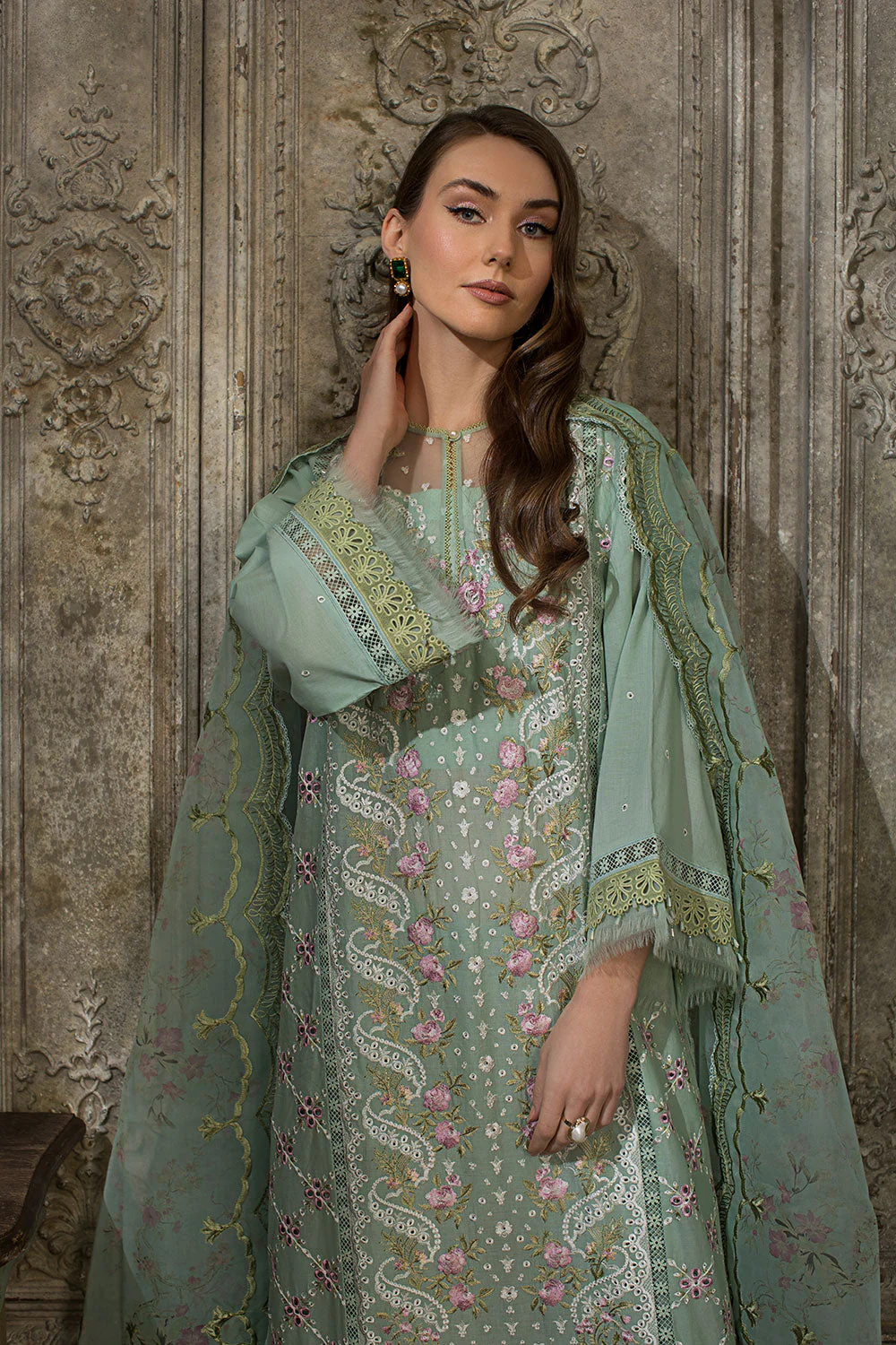 Design 1A Luxury Lawn 2024 Unstitched - Image 5