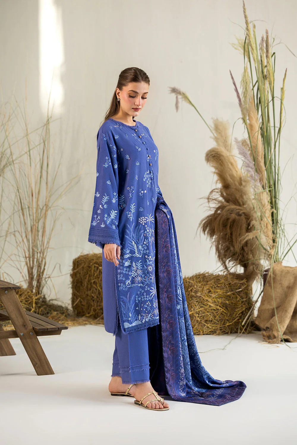 Design 1B Winter Edit Vol.1 '25 Unstitched - Image 4