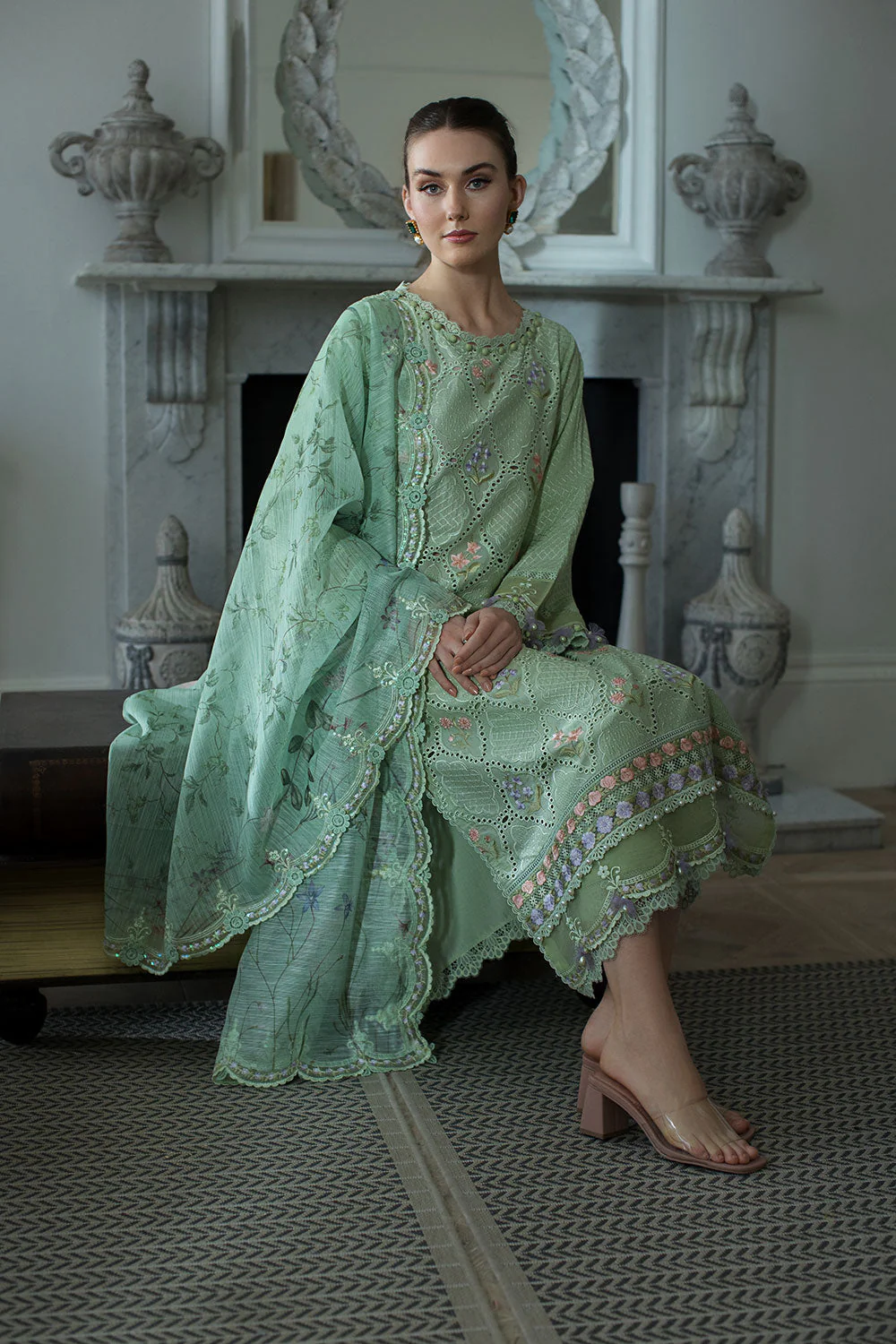 Design 2A Luxury Lawn 2024 Unstitched - Image 2