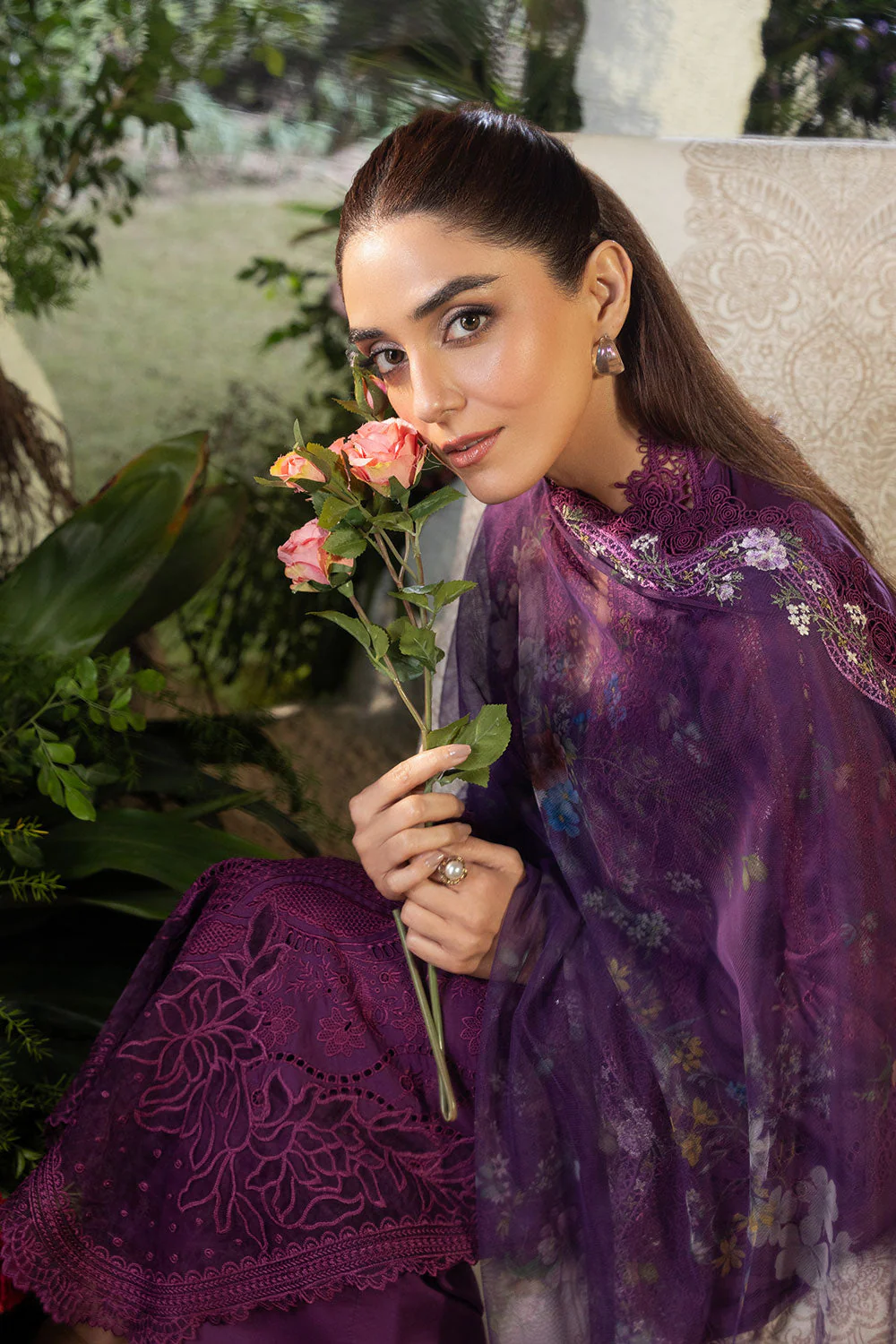 Design 2B Luxury Lawn 2025 Unstitched - Image 5