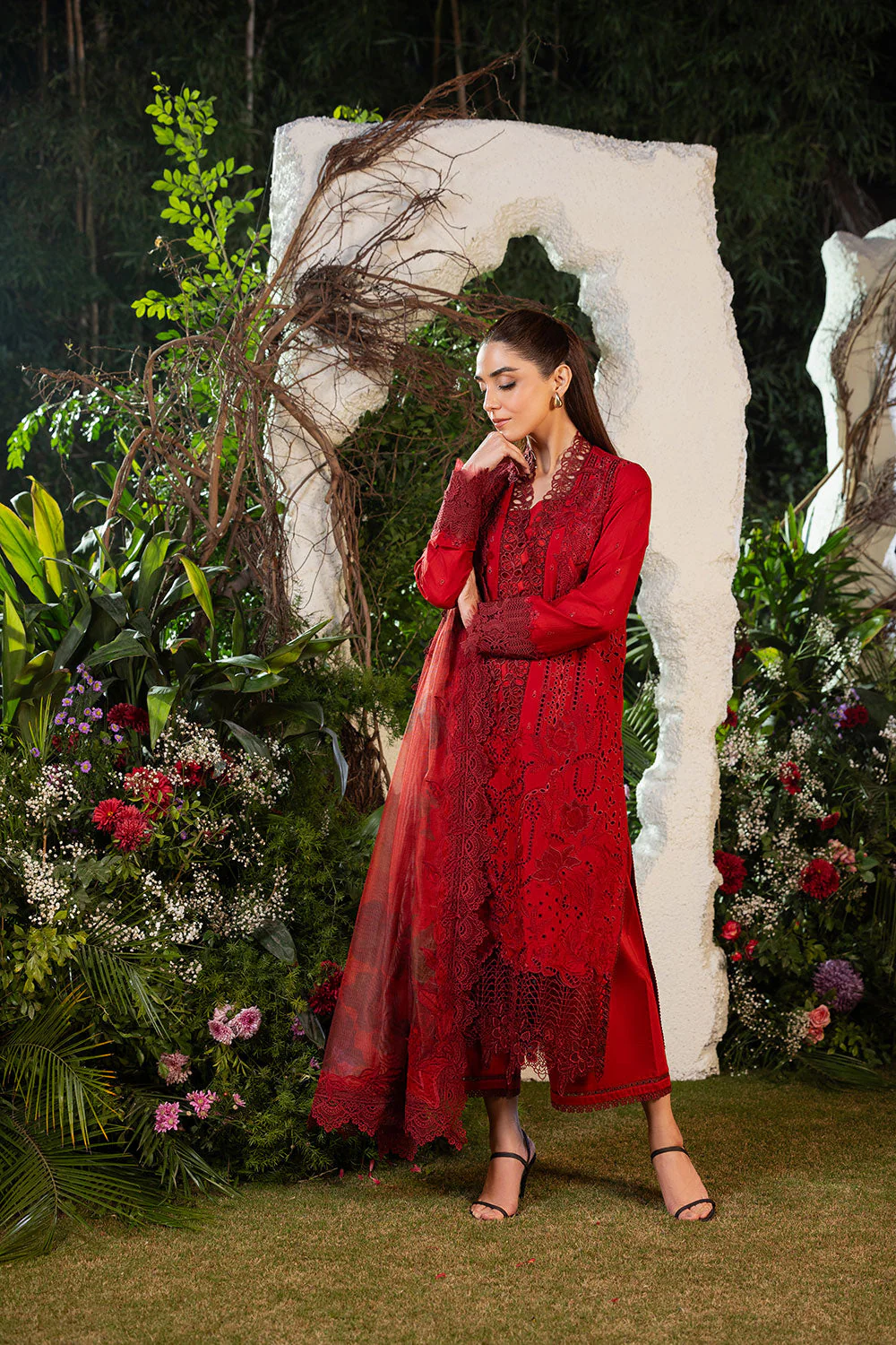 Design 3A Luxury Lawn 2025 Unstitched - Image 3