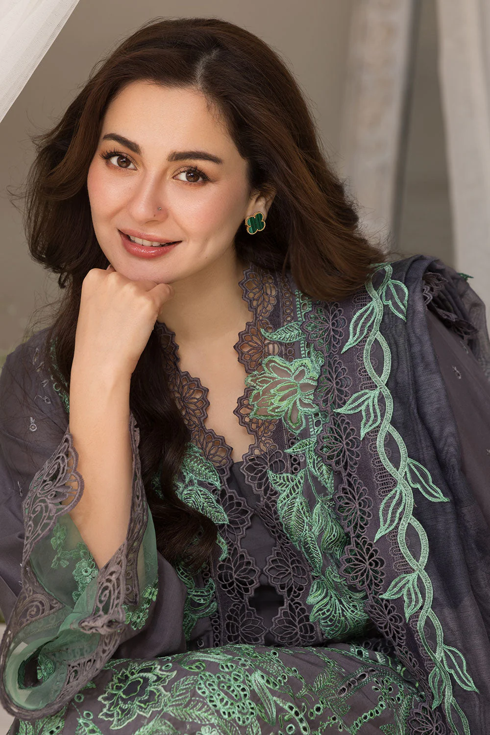 Design 3B Luxury Lawn 2025 Unstitched - Image 6