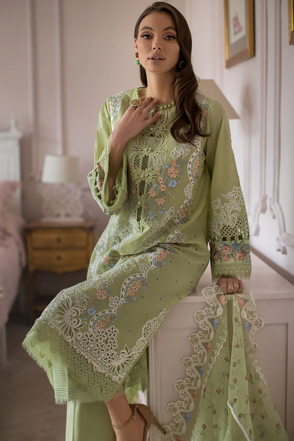 Design 4A Luxury Lawn 2024 Unstitched - Image 3