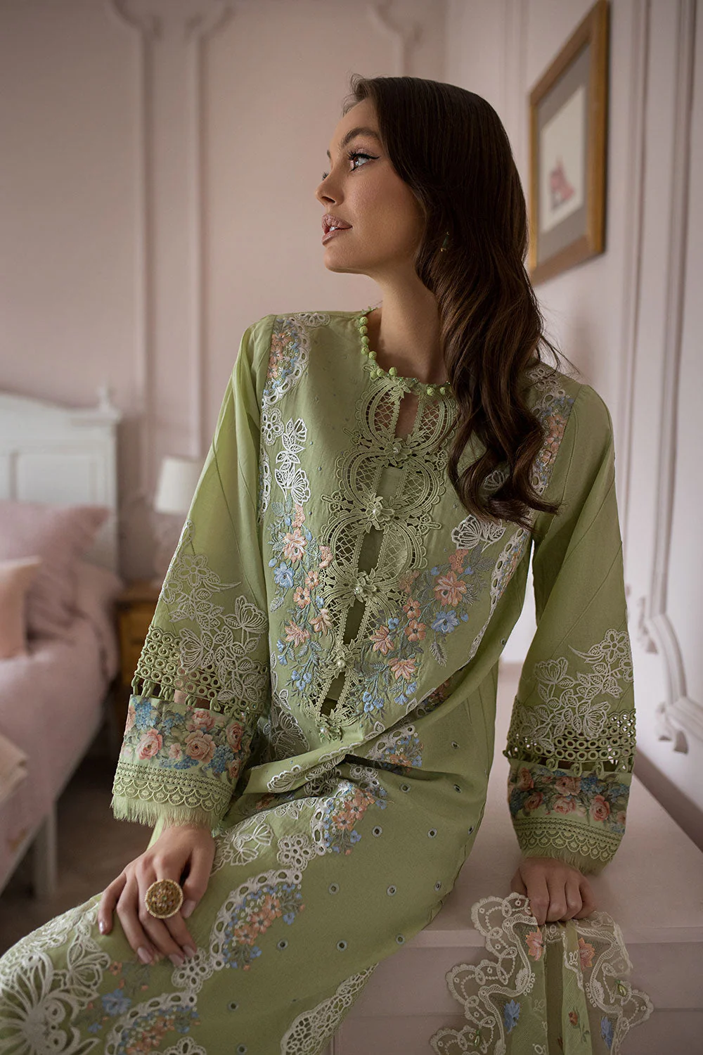 Design 4A Luxury Lawn 2024 Unstitched - Image 5