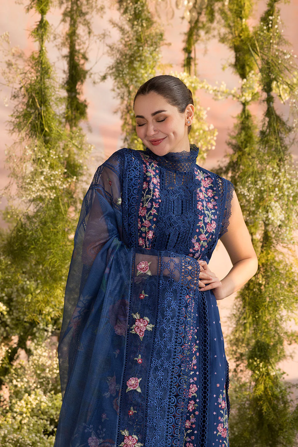 Design 4A Luxury Lawn 2025 Unstitched - Image 7