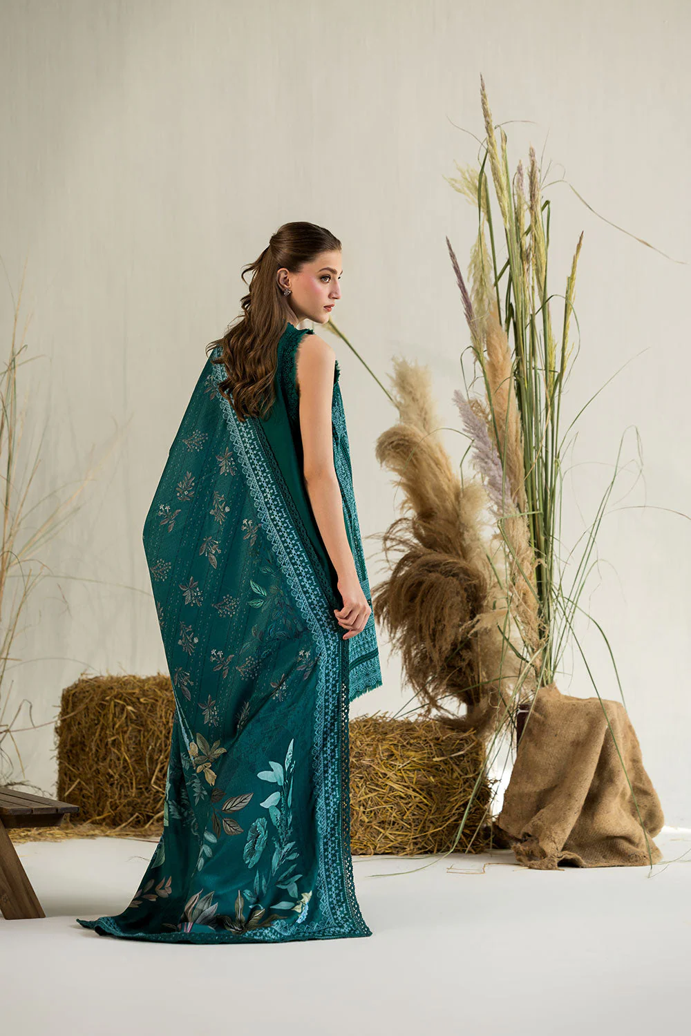 Design 4A Winter Edit Vol.1 '25 Unstitched - Image 4