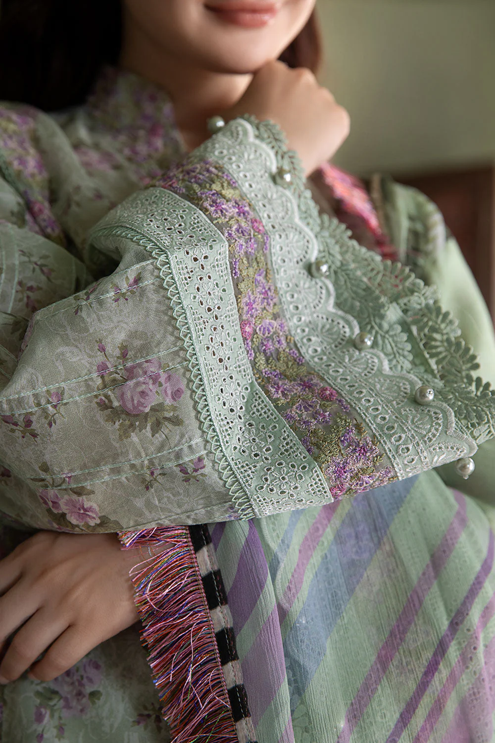 Design 4B Vital 2025 (Vol. 2) Unstitched - Image 10