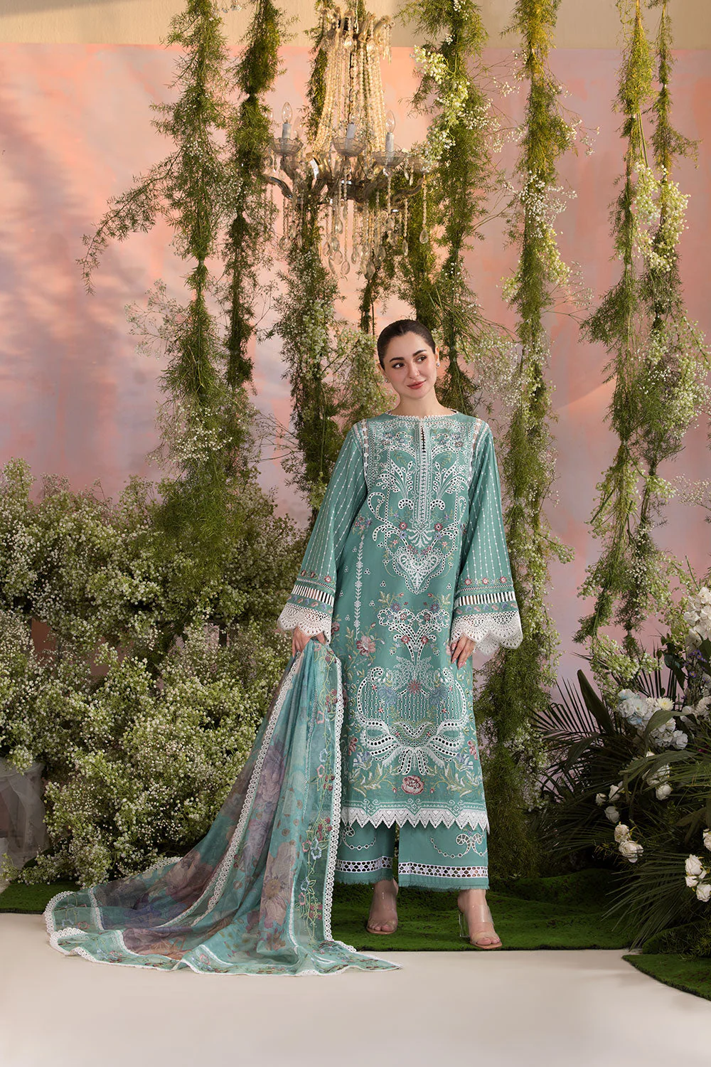 Design 5B Luxury Lawn 2025 Unstitched - Image 3