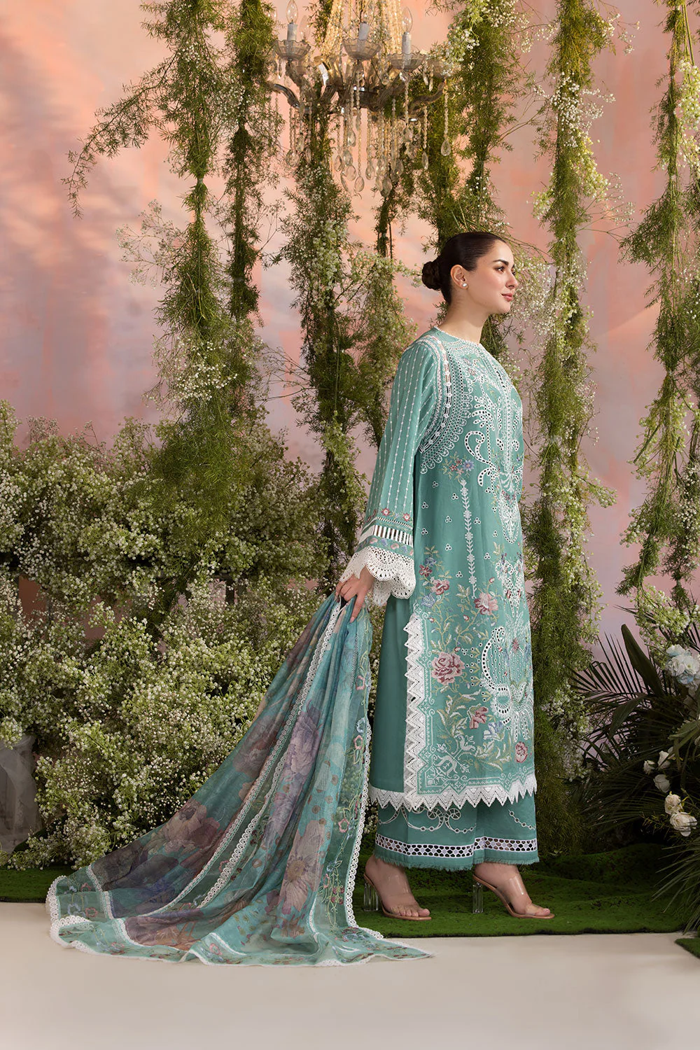 Design 5B Luxury Lawn 2025 Unstitched - Image 5