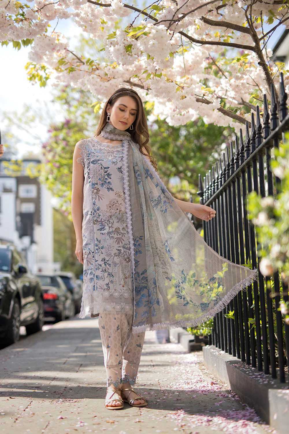 Design 6B SN Basics 2025 UNSTITCHED - Image 2
