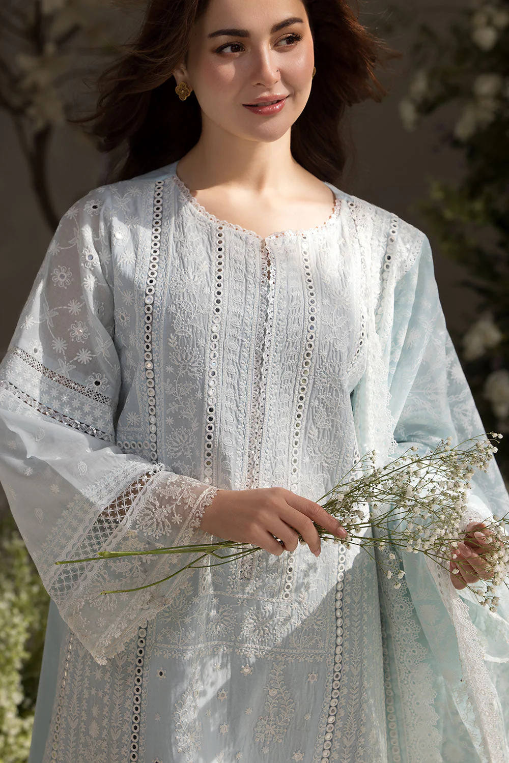 Design 7A Luxury Lawn 2025 Unstitched - Image 7