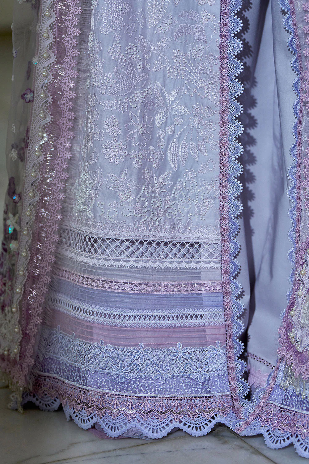Design 7A Luxury Lawn Eid Edition 2026 Unstitched - Image 3