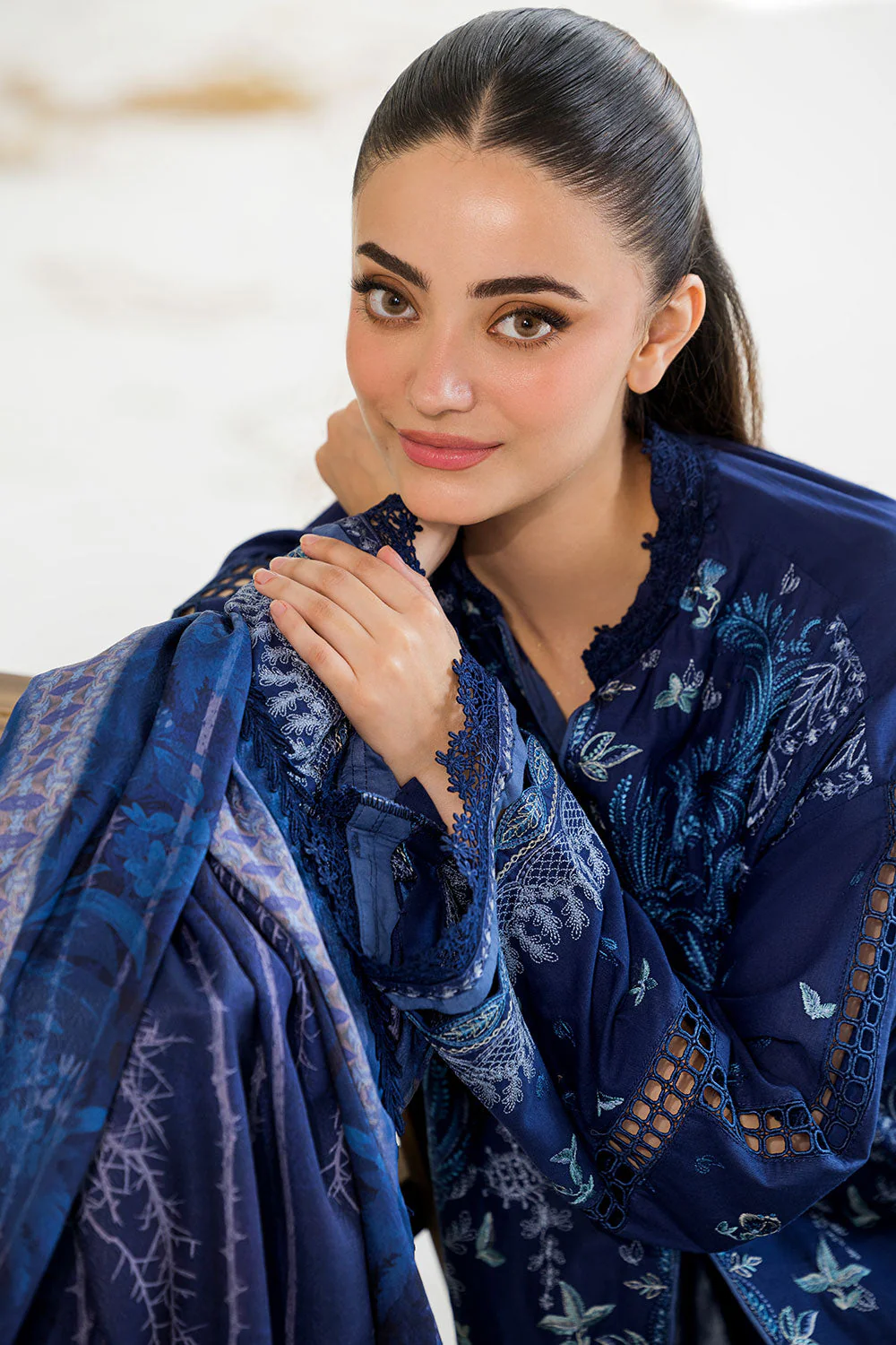 Design 7A Winter Edit Vol.1 '25 Unstitched - Image 7