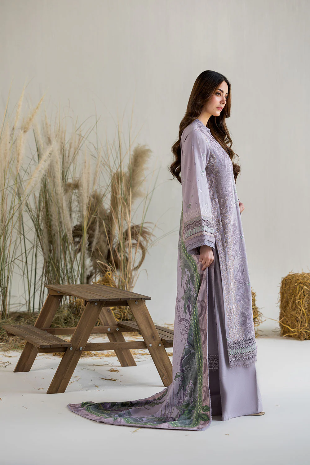 Design 7B Winter Edit Vol.1 '25 Unstitched - Image 3