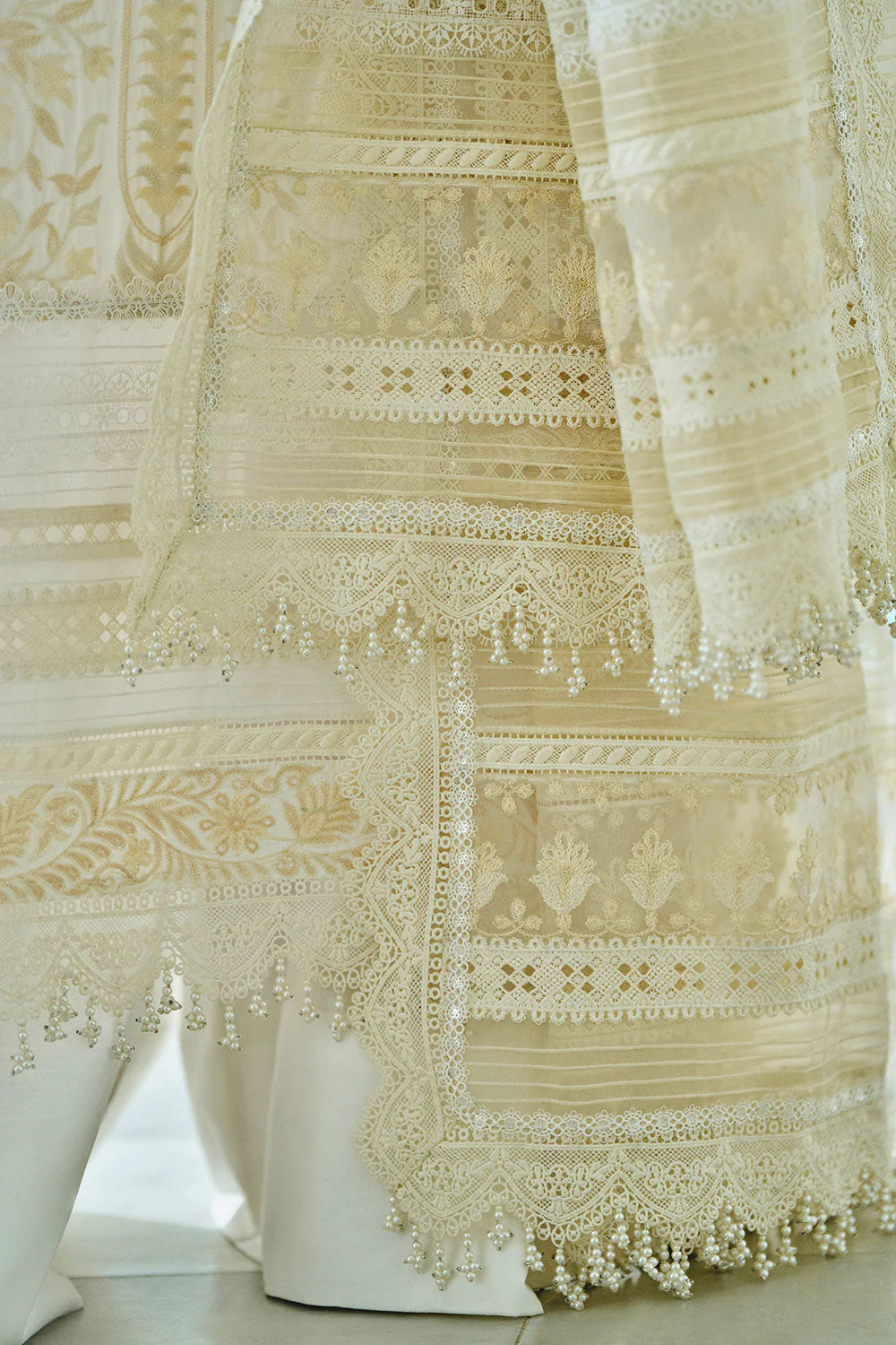 Design 9A Luxury Lawn Eid Edition 2026 Unstitched - Image 10