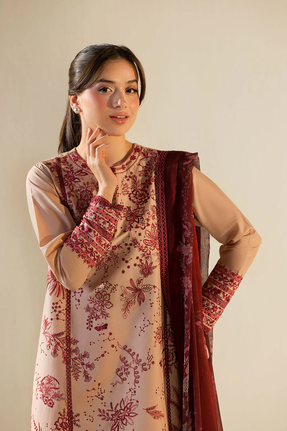 Design 9A Vital 2026 Unstitched - Image 11
