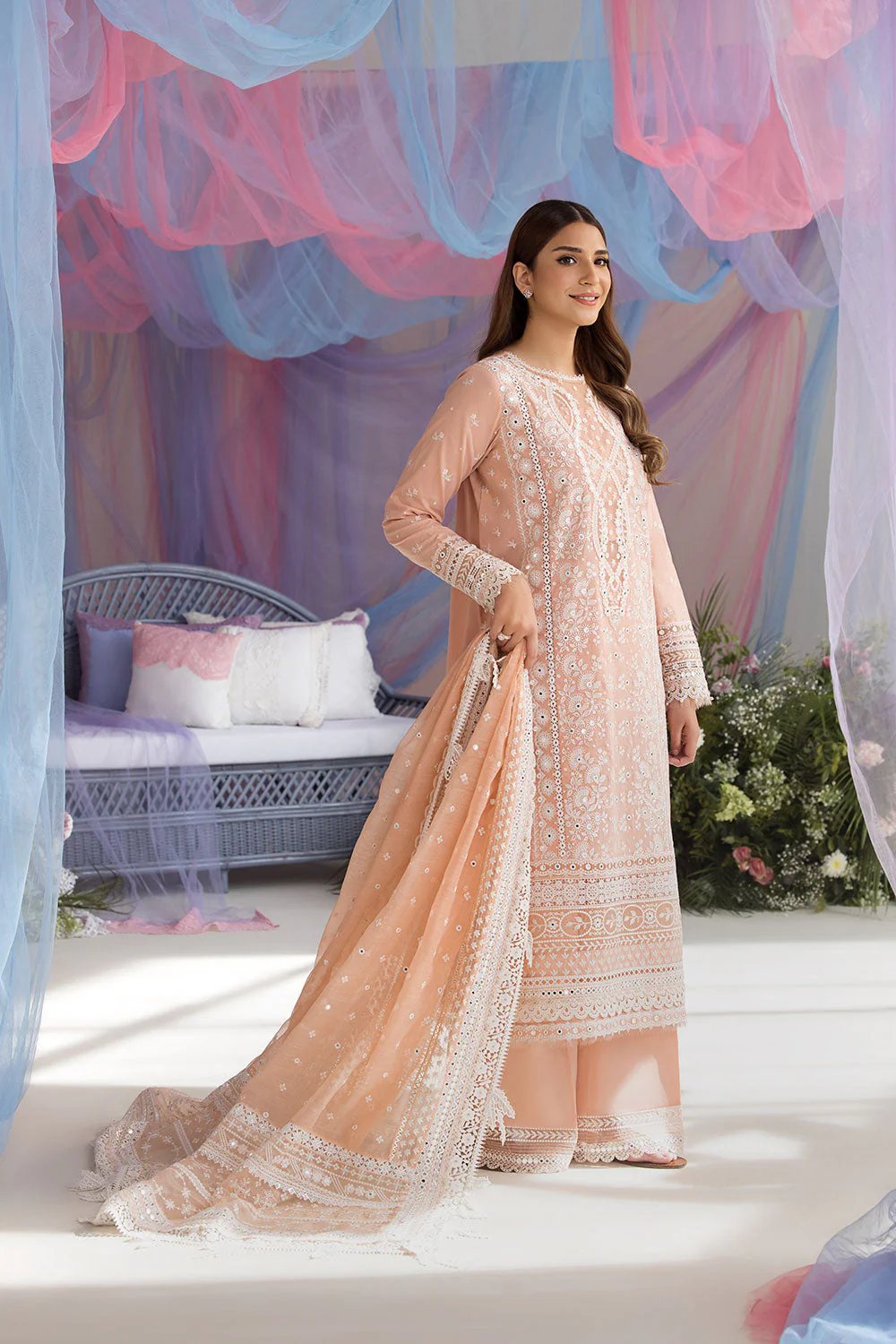 Design 9B Luxury Lawn 2025 Unstitched - Image 3